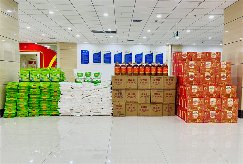 骏马贺岁·福礼迎春|乐鱼官方网站-乐鱼（中国）
为全体员工发放春节福利